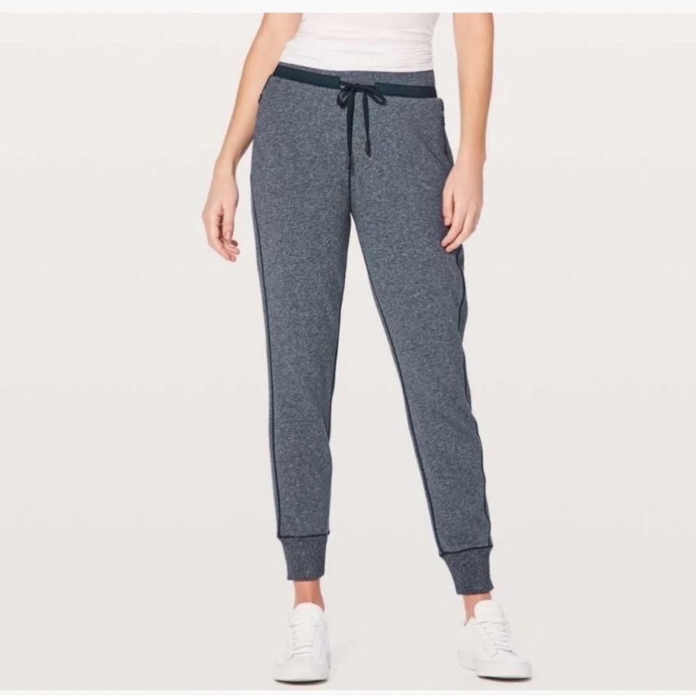 Lululemon Cool & Collected Jogger Woman’s Sz 8 Heathered Blue Pull On Pockets